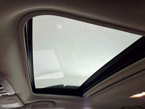 Used 2018 Subaru Outback 3.6R Limited image 15