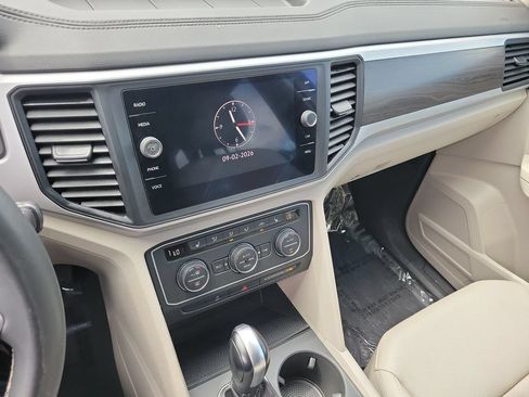 Used 2021 Volkswagen Atlas SE FWD image 14