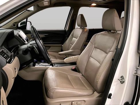 Used 2018 Honda Pilot Elite image 25