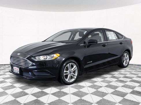 Used 2018 Ford Fusion SE FWD image 13