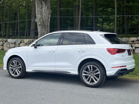 Used 2024 Audi Q3 2.0T Premium Plus w/ Premium Plus Package AWD/4WD image 17