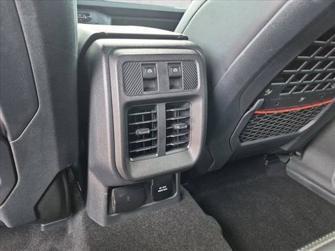 Used 2025 Ford Bronco Raptor AWD/4WD image 16