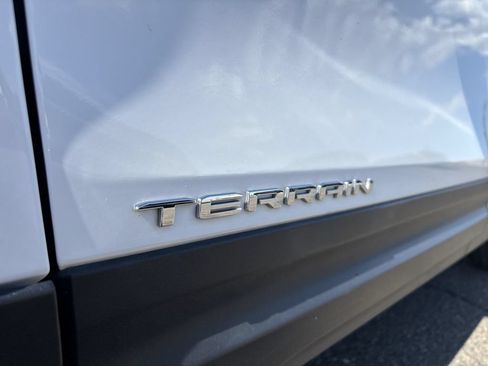 Certified 2024 GMC Terrain SLE AWD/4WD image 35