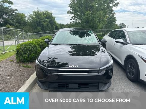 Used 2025 Kia K4 FWD image 2