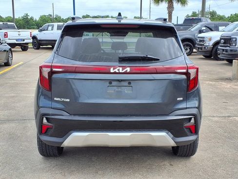 Used 2024 Kia Seltos SX w/ SX Sunroof Package AWD/4WD image 5