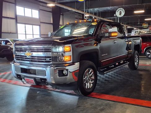 Used 2016 Chevrolet Silverado 2500 LTZ w/ Duramax Plus Package AWD/4WD image 3