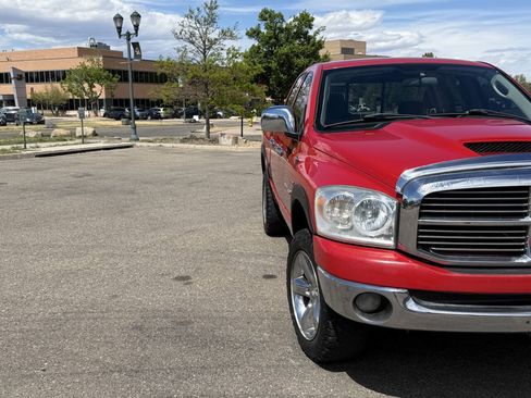 Used 2007 Dodge Ram 1500 Truck SLT AWD/4WD image 4
