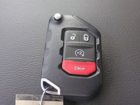 New 2026 Jeep Gladiator Sport image 31