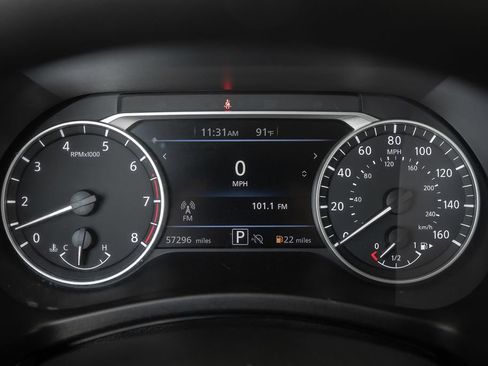 Used 2024 Nissan Sentra SV FWD image 25