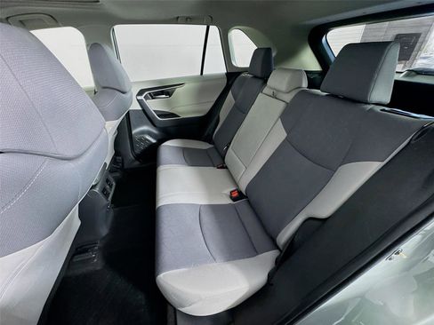 Used 2019 Toyota RAV4 XLE w/ Convenience Package FWD image 23