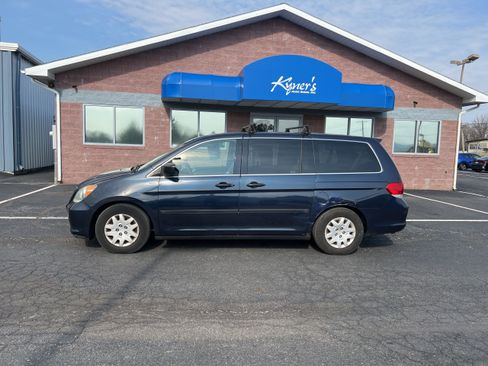 Used 2009 Honda Odyssey LX image 2