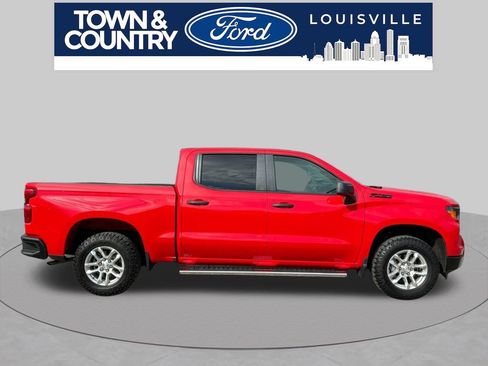 Used 2023 Chevrolet Silverado 1500 W/T w/ Z71 Off-Road Package AWD/4WD image 2