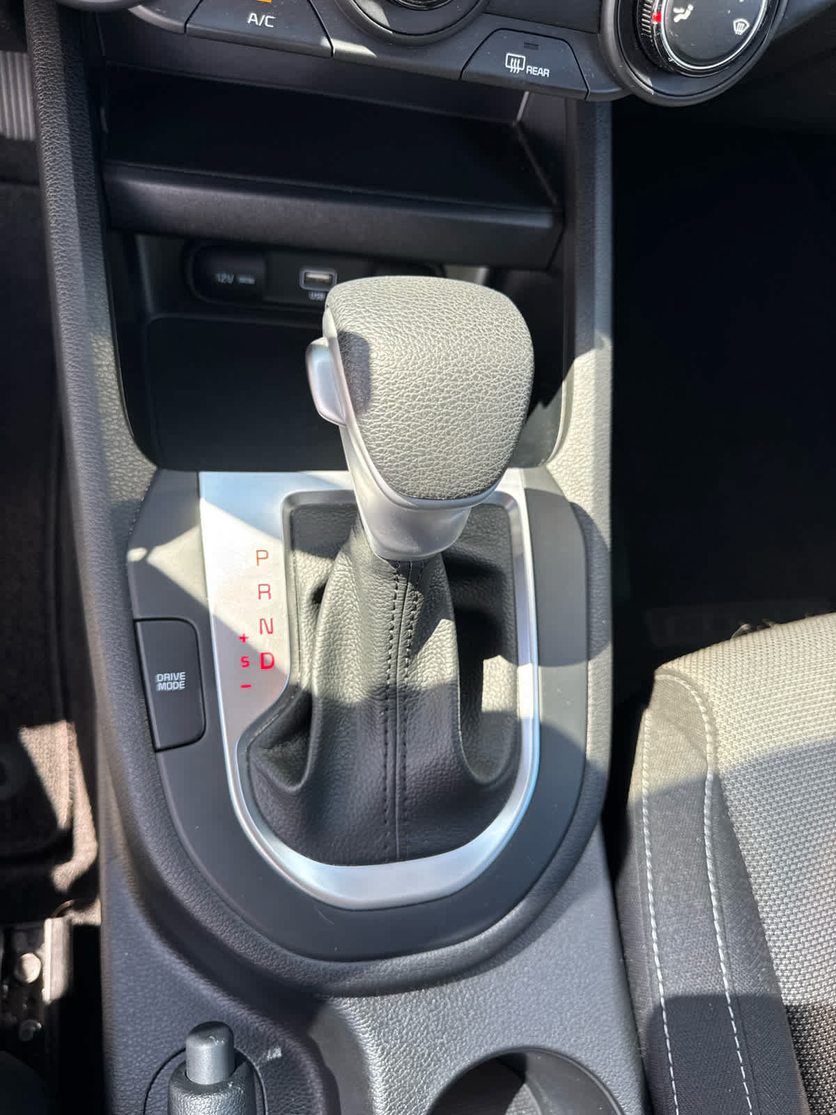 Used 2022 Kia Forte LXS w/ LXS Technology Package FWD image 18