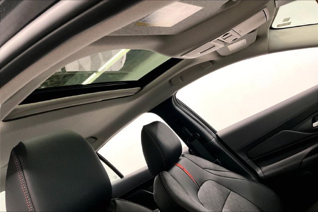 New 2027 Nissan Sentra SR w/ SR Premium Package FWD image 38