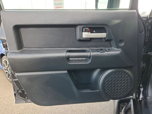 Used 2008 Toyota FJ Cruiser 4WD image 12