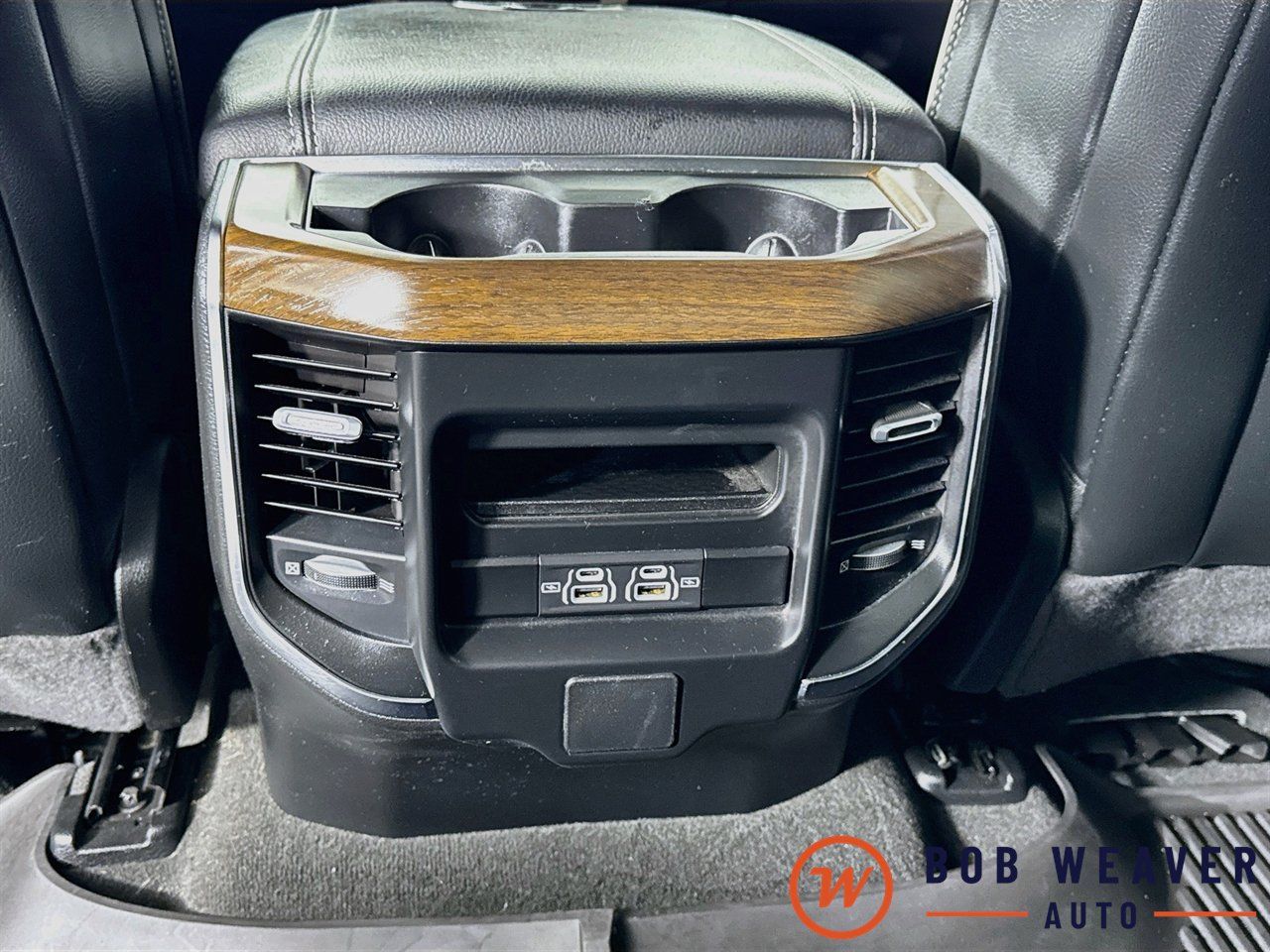 Used 2022 RAM 1500 Laramie AWD/4WD image 32