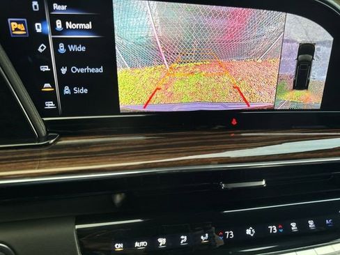 Certified 2022 Cadillac Escalade ESV Premium Luxury w/ Performance Package image 19