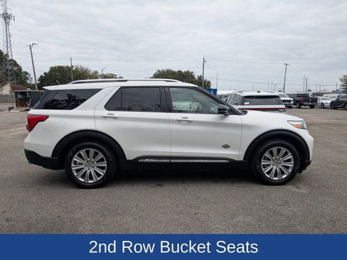 Certified 2022 Ford Explorer King Ranch w/ Premium Technology Package image 3