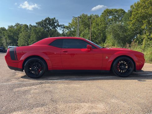 Used 2020 Dodge Challenger R/T Scat Pack RWD image 3