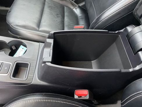 Used 2023 Ford Escape Platinum image 14