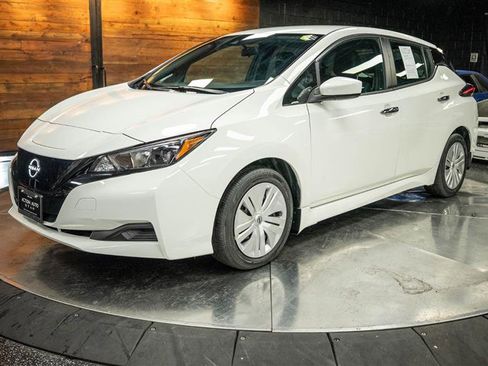 Used 2024 Nissan Leaf S image 2