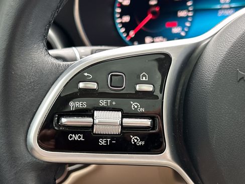 Certified 2022 Mercedes-Benz GLC 300 image 29