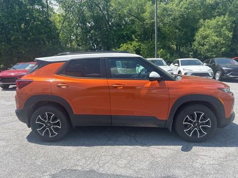 Used 2022 Chevrolet TrailBlazer ACTIV AWD/4WD image 2