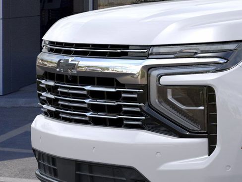 New 2025 Chevrolet Suburban Premier RWD image 50