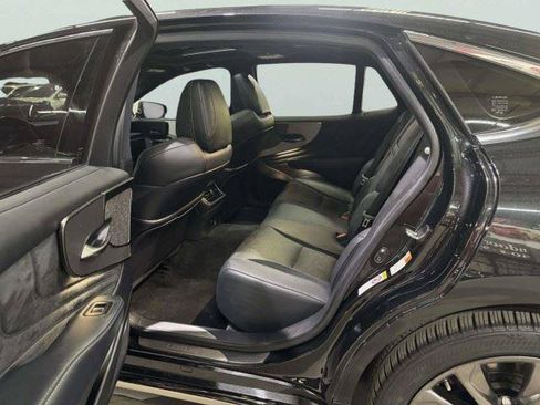 Used 2018 Lexus LS 500 F Sport w/ Accessory Package (Z1) AWD/4WD image 27