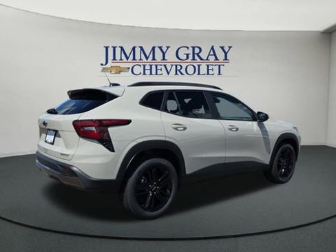 New 2026 Chevrolet Trax ACTIV w/ Driver Confidence Package FWD image 5
