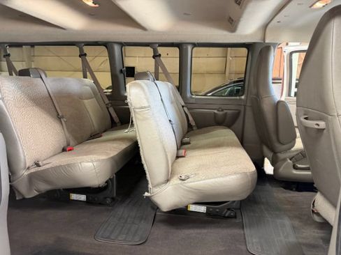 Used 2024 Chevrolet Express 3500 LT w/ LT Preferred Equipment Group RWD image 23