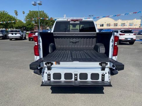 New 2026 Chevrolet Silverado 1500 LTZ w/ LTZ Premium Package AWD/4WD image 15