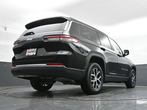 Used 2024 Jeep Grand Cherokee L Limited w/ Luxury Tech Group II image 48