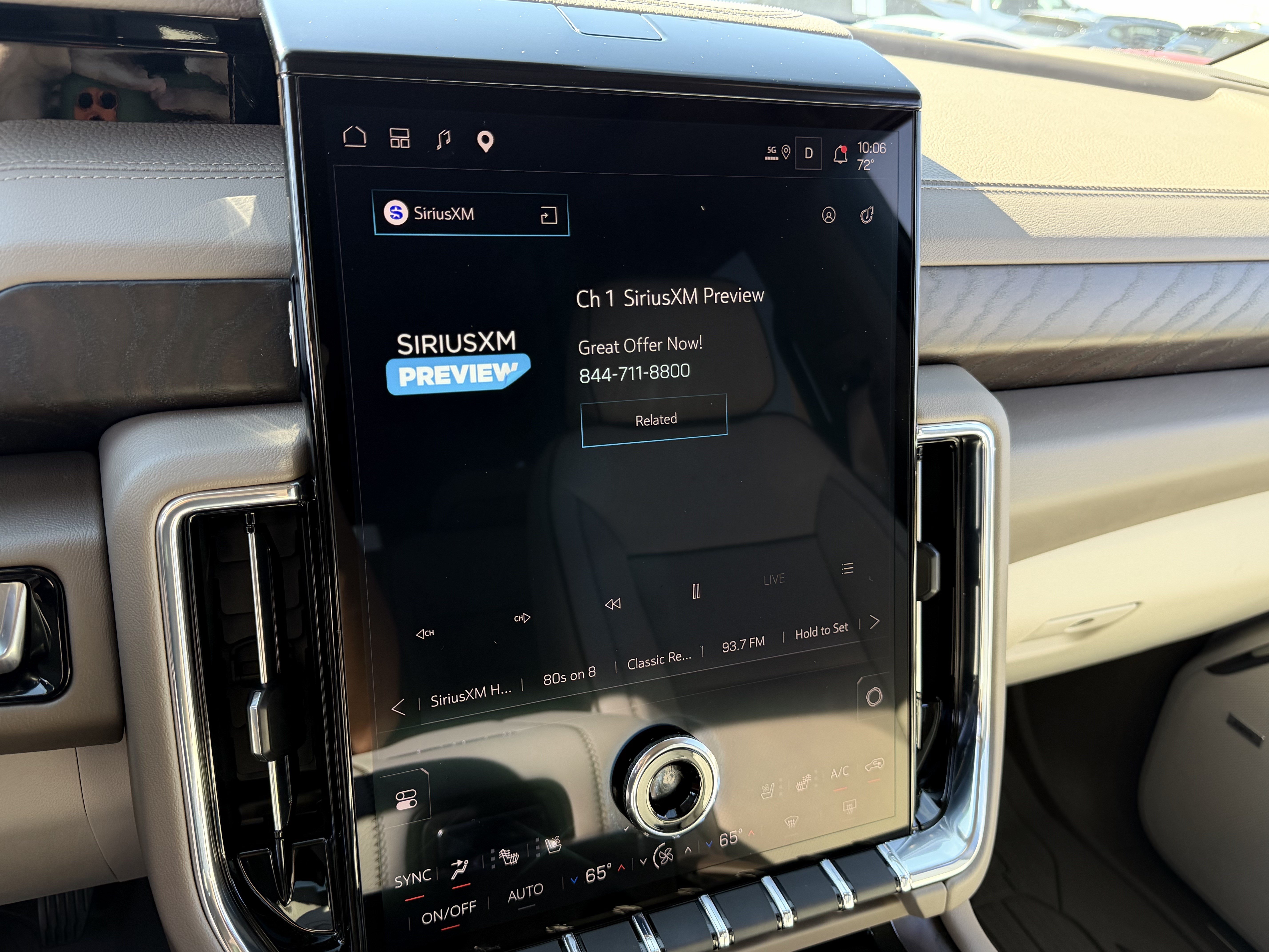 Used 2026 GMC Yukon Denali w/ Sun & Power Step Package RWD image 24