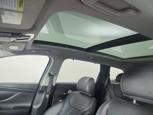 Used 2022 Hyundai Santa Fe Limited AWD/4WD image 19