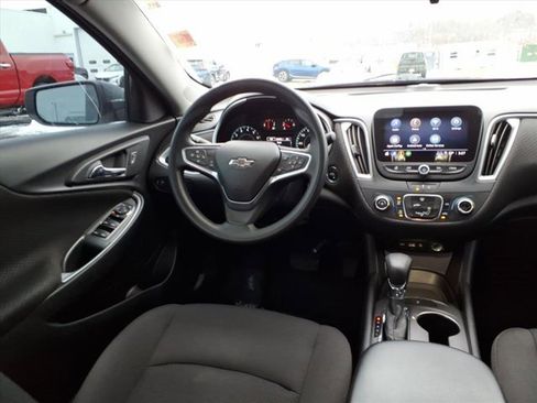 Used 2023 Chevrolet Malibu LS image 11