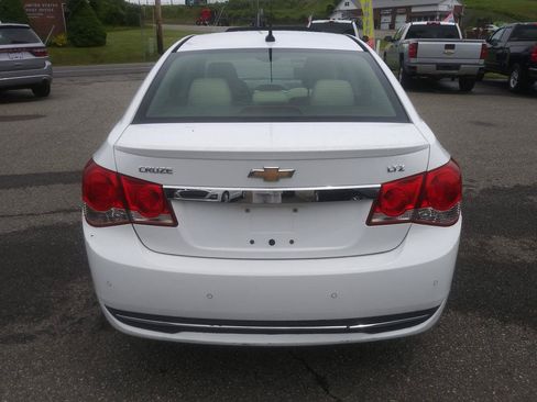Used 2011 Chevrolet Cruze LTZ w/ RS Package FWD image 4