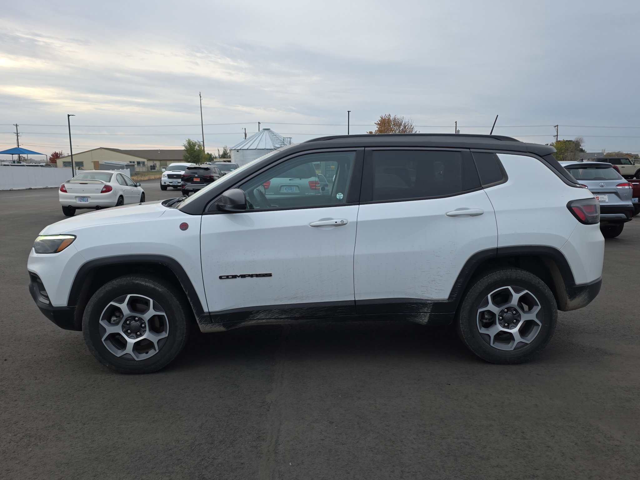Used 2022 Jeep Compass Trailhawk w/ Trailhawk Elite Group AWD/4WD image 4