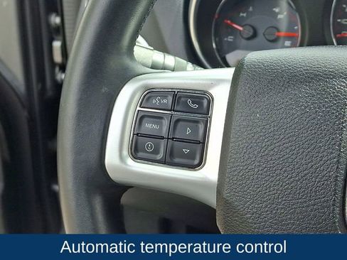 Used 2013 Dodge Avenger SXT w/ Cold Weather Group FWD image 7