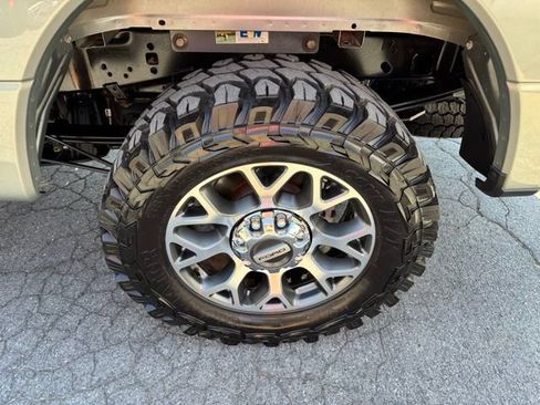 Used 2020 Ford F250 Lariat w/ Lariat Ultimate Package AWD/4WD image 7