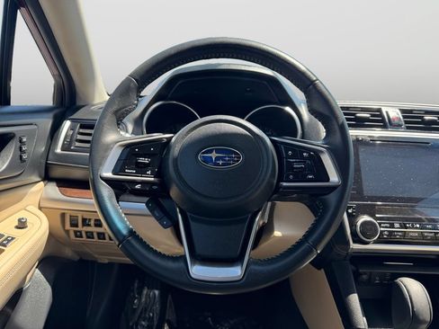 Used 2019 Subaru Outback 3.6R Limited w/ Popular Package #2 AWD/4WD image 11