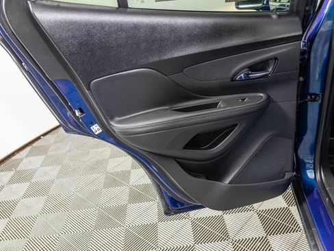 Used 2020 Buick Encore Preferred FWD image 37