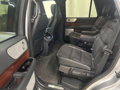 Used 2023 Lincoln Navigator Reserve image 8