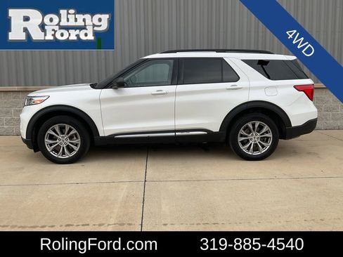 Used 2023 Ford Explorer XLT w/ Equipment Group 202A image 2