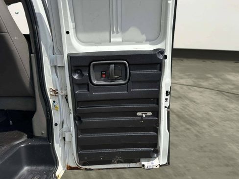 Used 2012 Chevrolet Express 3500 Extended RWD image 16