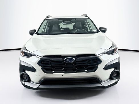 Used 2024 Subaru Crosstrek 2.0i Premium w/ Crosstrek Mirror Package AWD/4WD image 2
