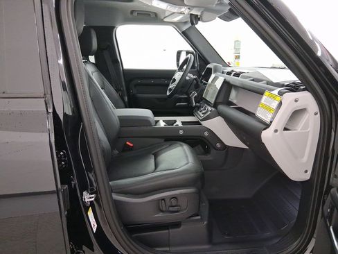 New 2026 Land Rover Defender 110 S image 29