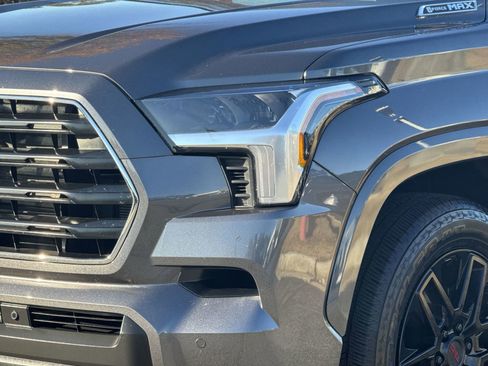 Used 2025 Toyota Sequoia SR5 image 6