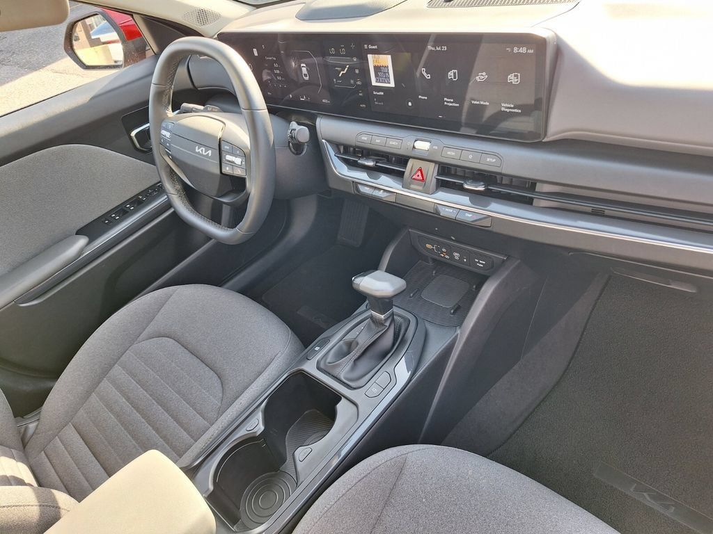 Used 2025 Kia K4 EX FWD image 24