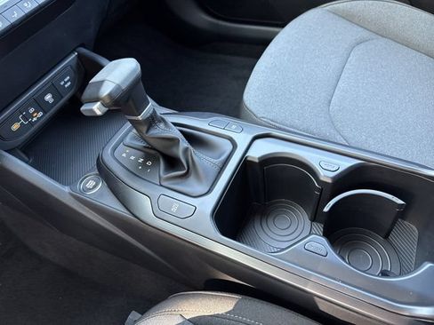 New 2026 Kia K4 FWD image 25